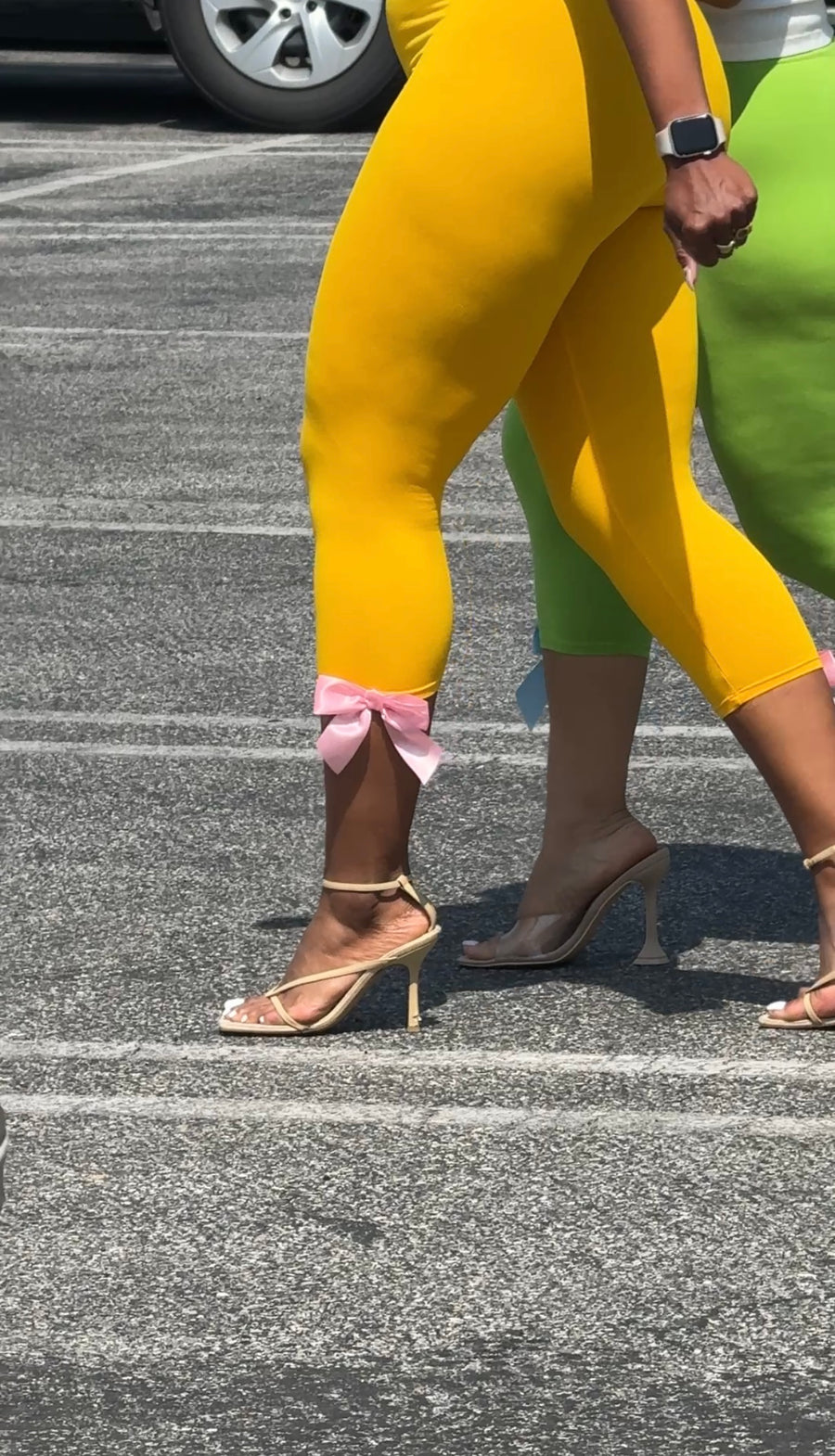 The Coquette Capri in Lemon