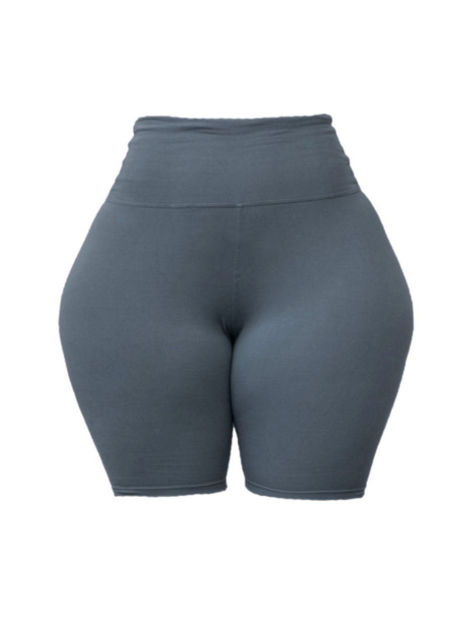 Curvy Yoga Short