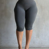 The Tummy Control Capri (burgundy)